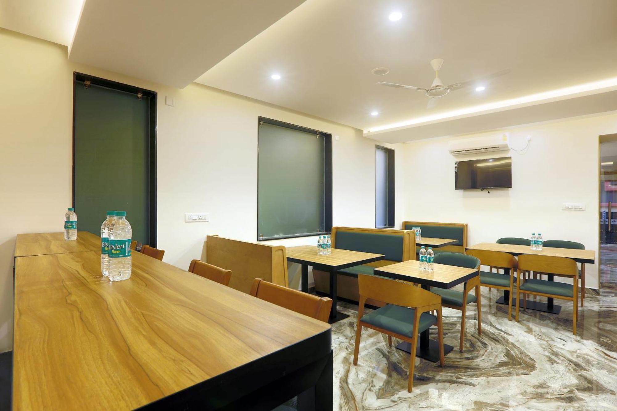 Hotel Sterling Plaza- Bangalore International Airport Dod Jala Exterior photo