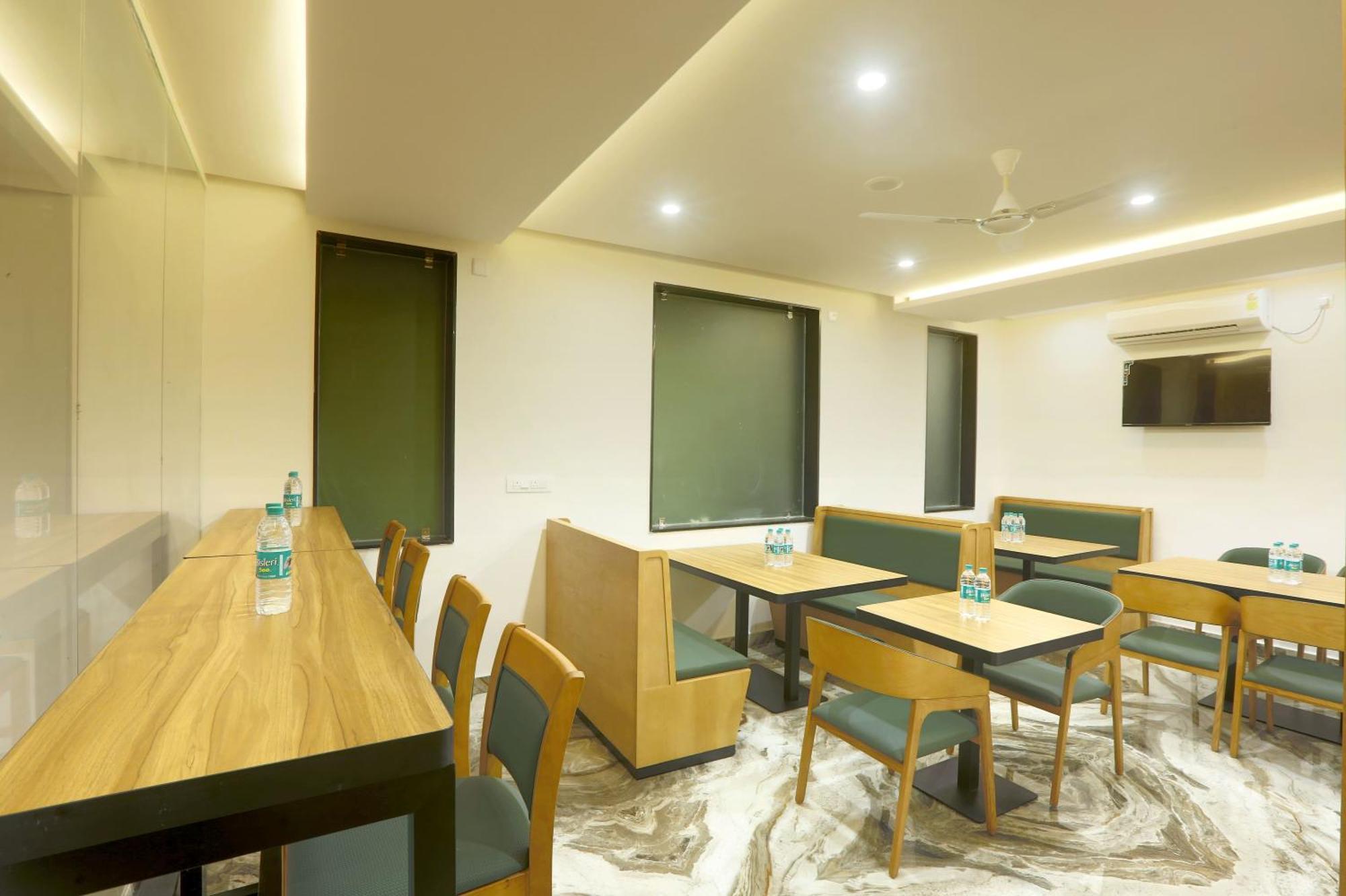 Hotel Sterling Plaza- Bangalore International Airport Dod Jala Exterior photo
