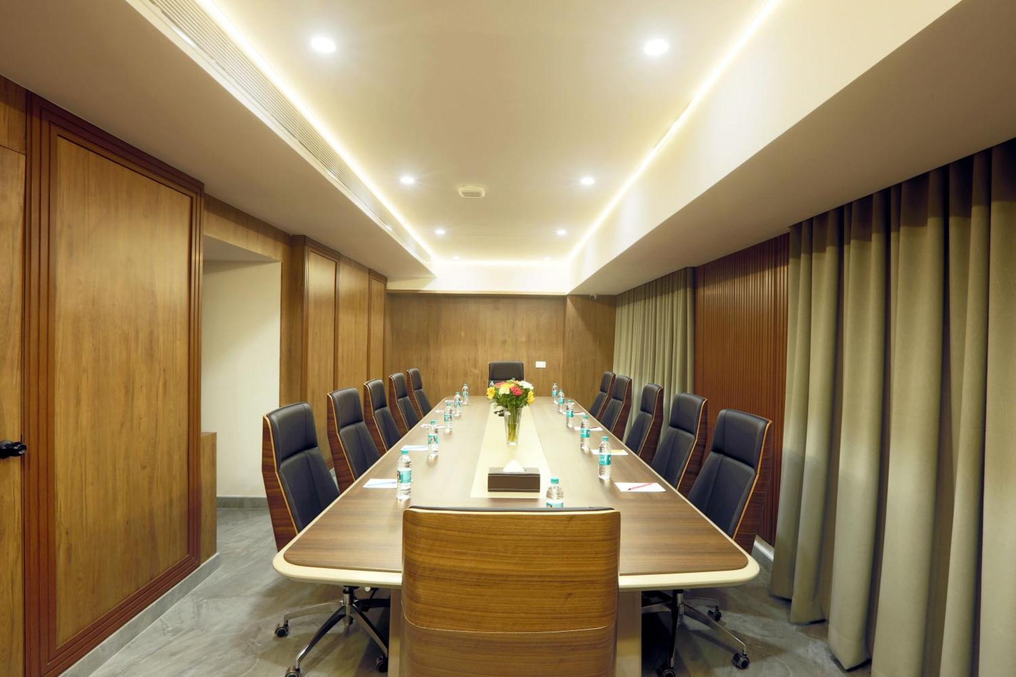 Hotel Sterling Plaza- Bangalore International Airport Dod Jala Exterior photo