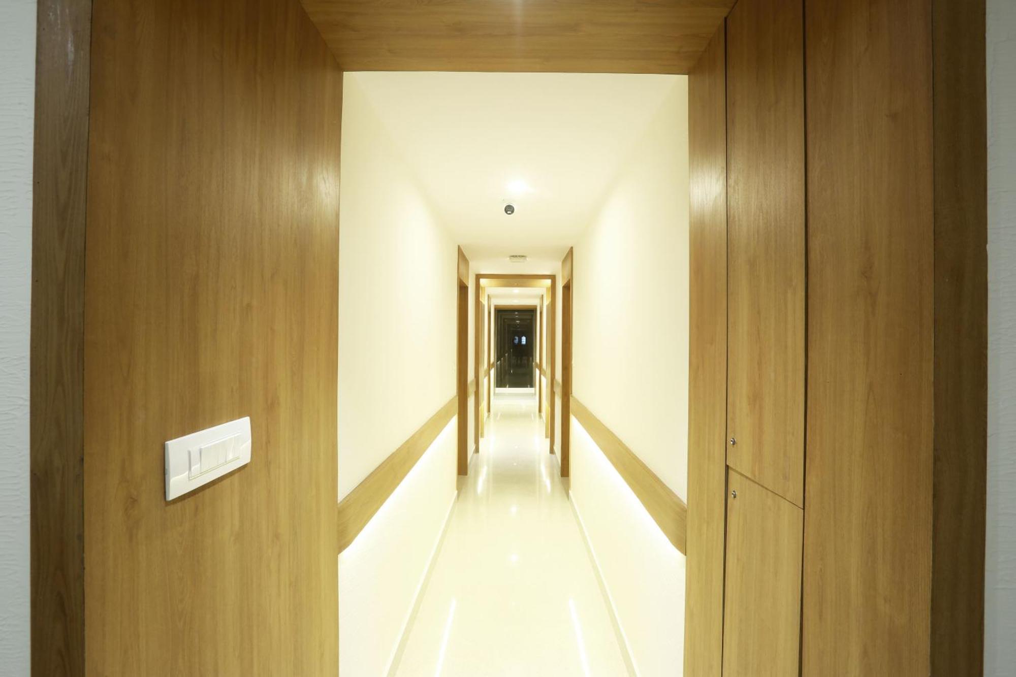Hotel Sterling Plaza- Bangalore International Airport Dod Jala Exterior photo
